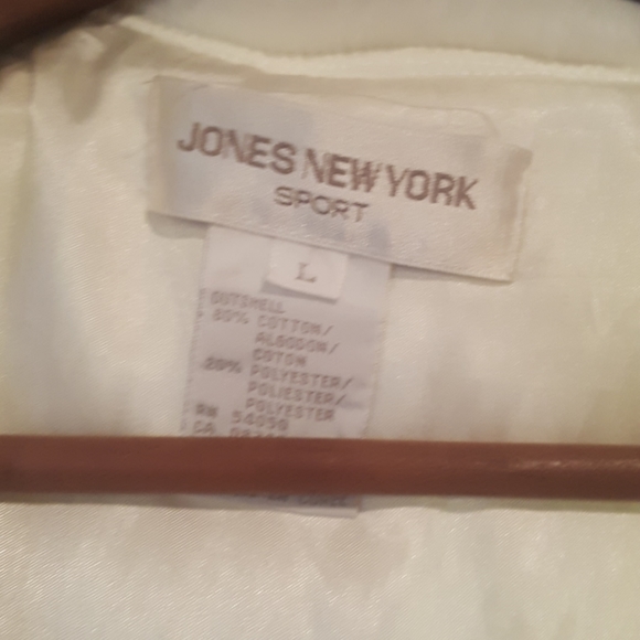 Coat - Picture 2 of 3